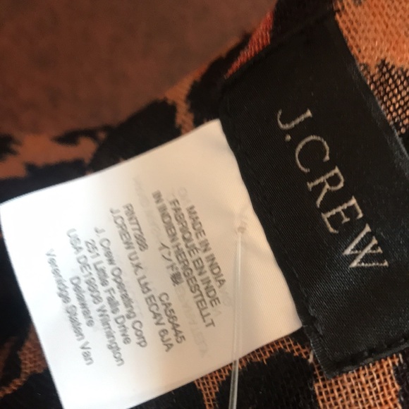 COPY - J Crew 80 inch Oblong J Crew Leopard Scarf Wool - Picture 3 of 4